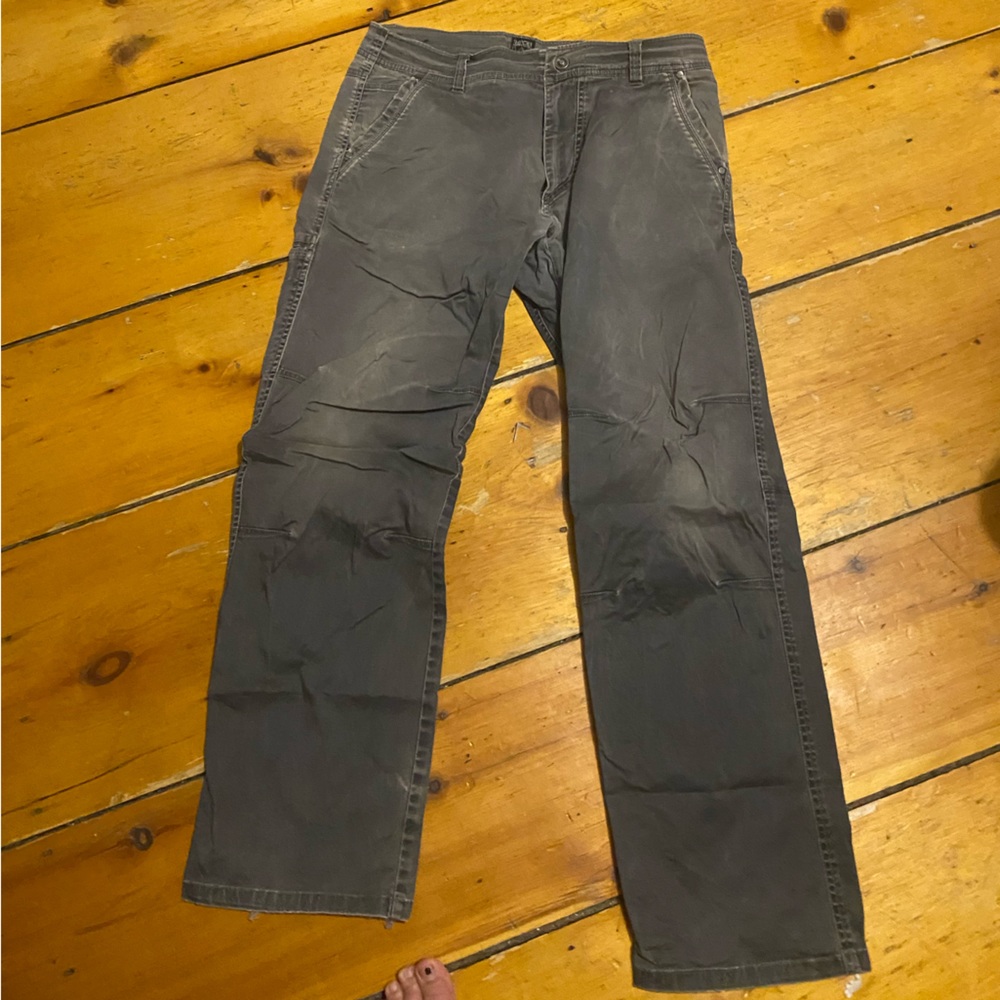 Kuhl SLACKR style pant. 34x32. Gray.